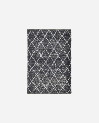 Dywan Cruz | House Doctor