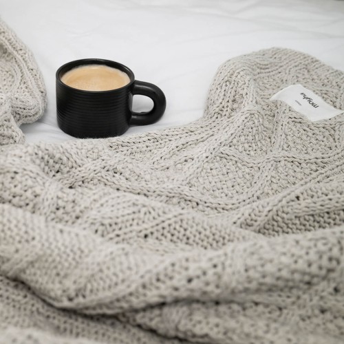 Pled z ozdobnym splotem PIASKOWY | MOYHA 