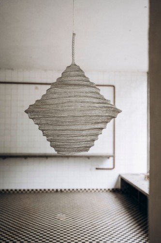 Metalowa lampa CAYON I Bally Hands