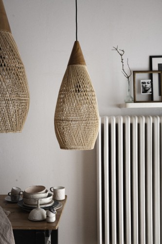 Rattanowy klosz z drewnem teakowym - M - CONE I Bally Hands