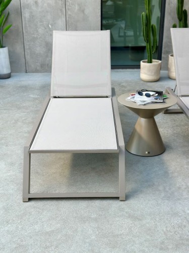 Leżak aluminiowy Serene szampański | Monnarita