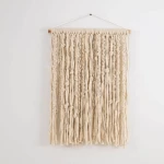 Kilim na ścianę z wełnianych frędzli 70x105cm | Moyha