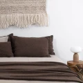 Poszewka gładka 70x50 cm - Brązowa DWA SPLOTY | MOYHA