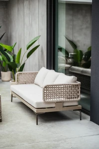 Sofa aluminiowa trzyosobowa Tiziano szampańska | Monnarita